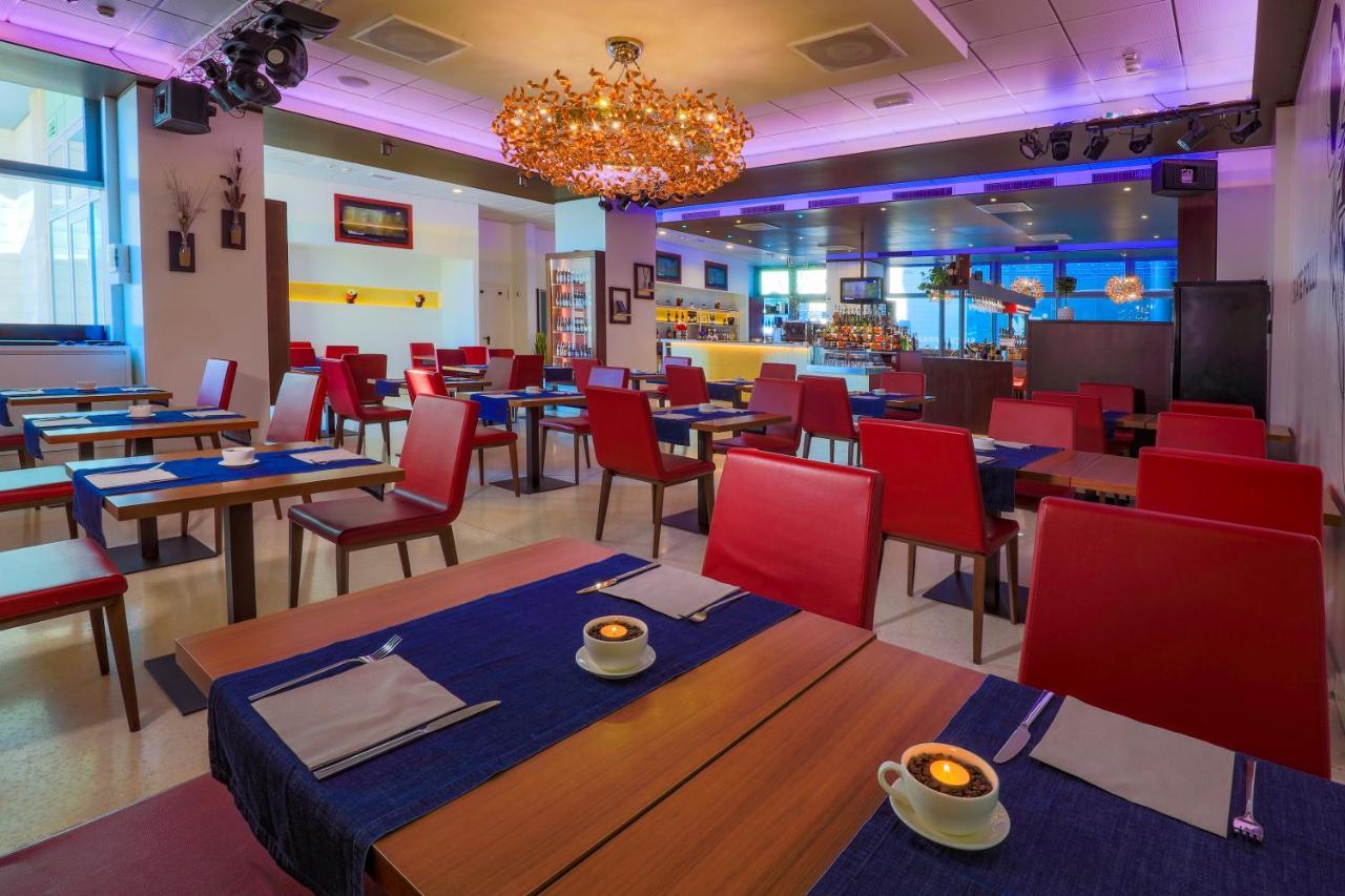 Hotel Glamour Басано дел Грапа Екстериор снимка