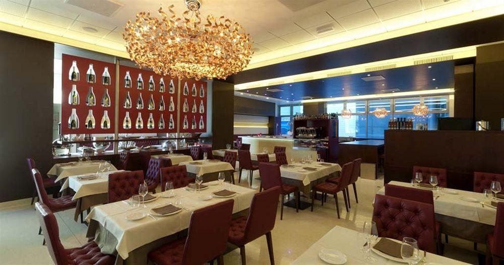 Hotel Glamour Басано дел Грапа Екстериор снимка