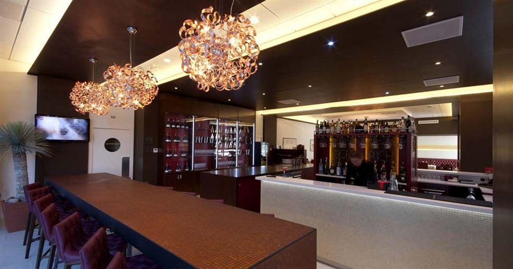 Hotel Glamour Басано дел Грапа Екстериор снимка