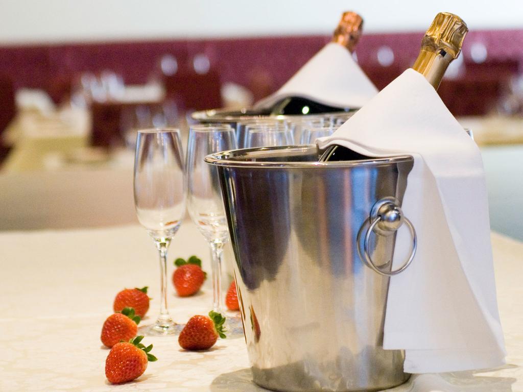 Hotel Glamour Басано дел Грапа Екстериор снимка